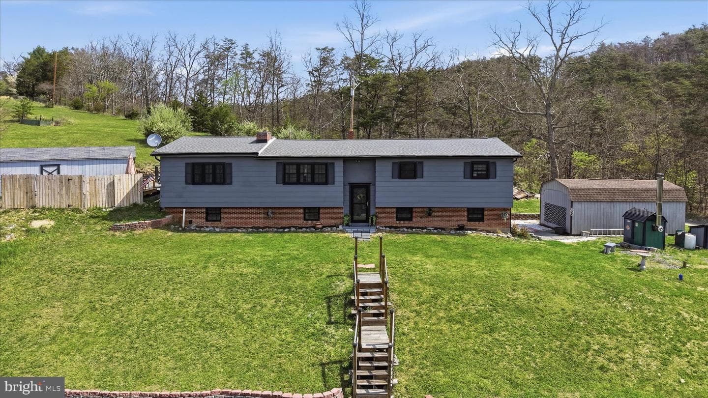 73 Hilltop View Lane photo 1