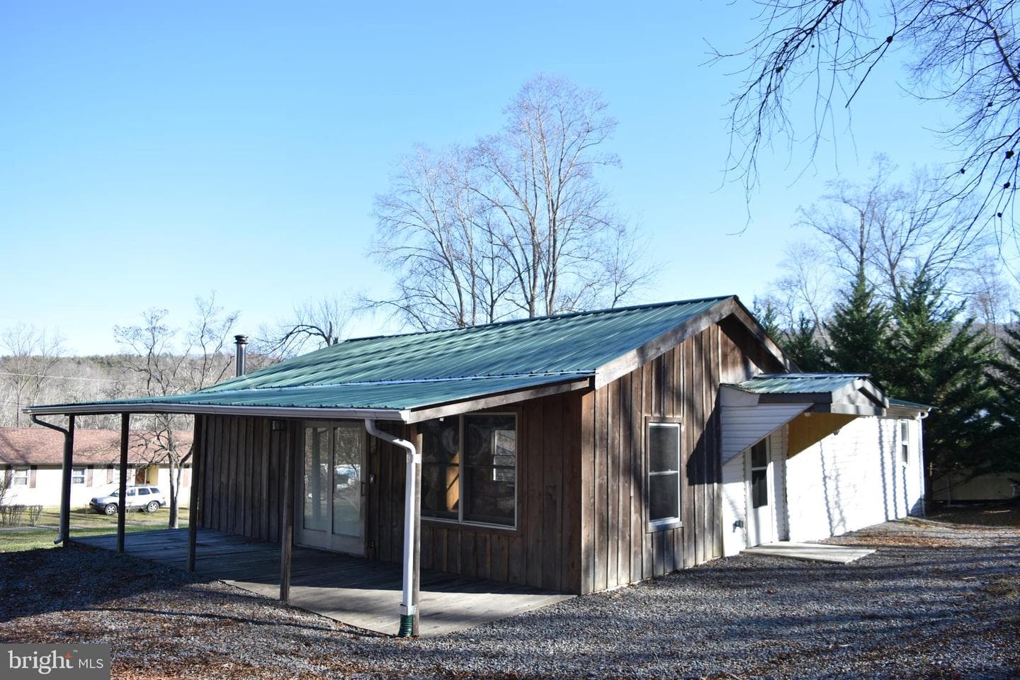 756 Oliver Lane photo 1