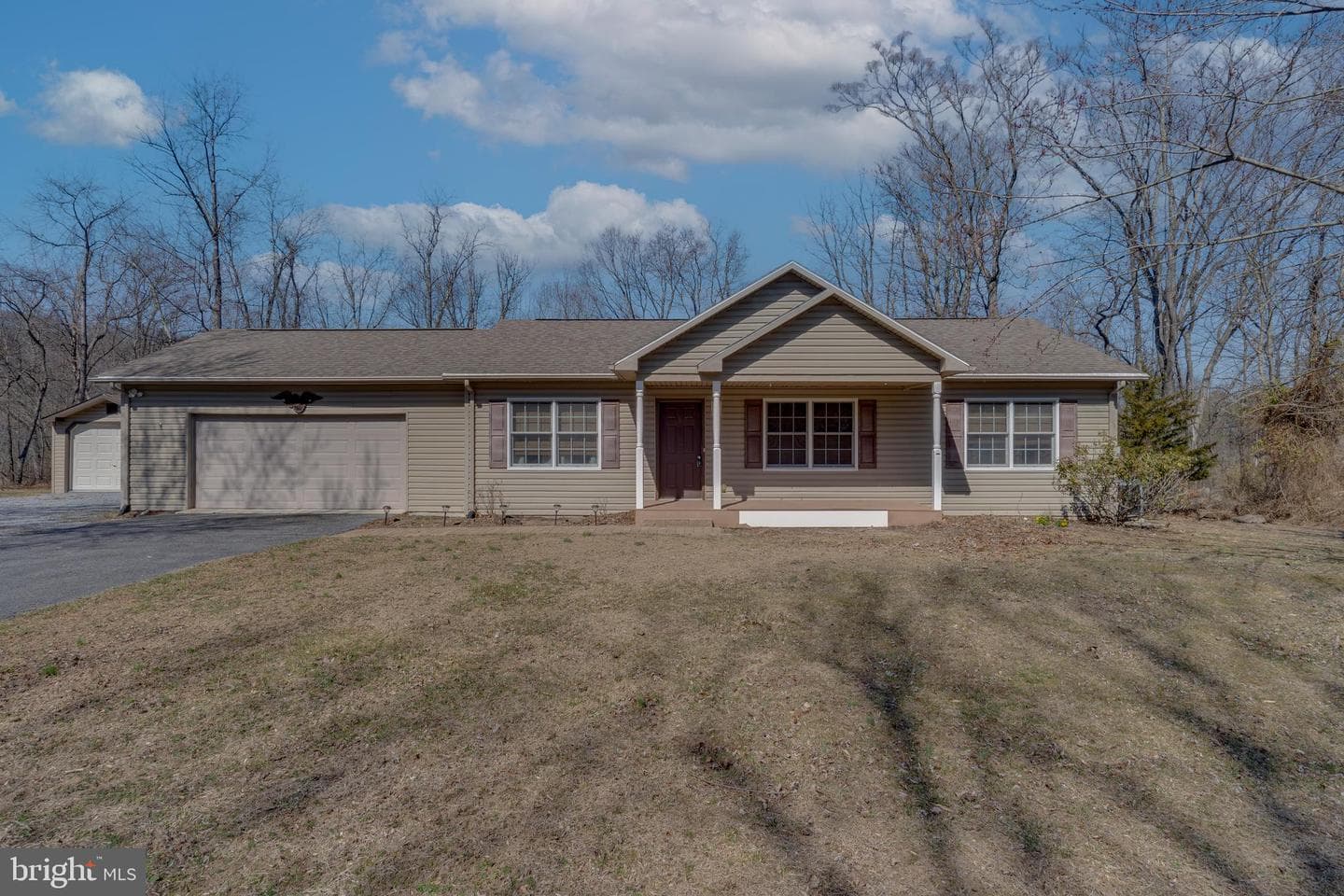 97 Bayonet Court photo 1