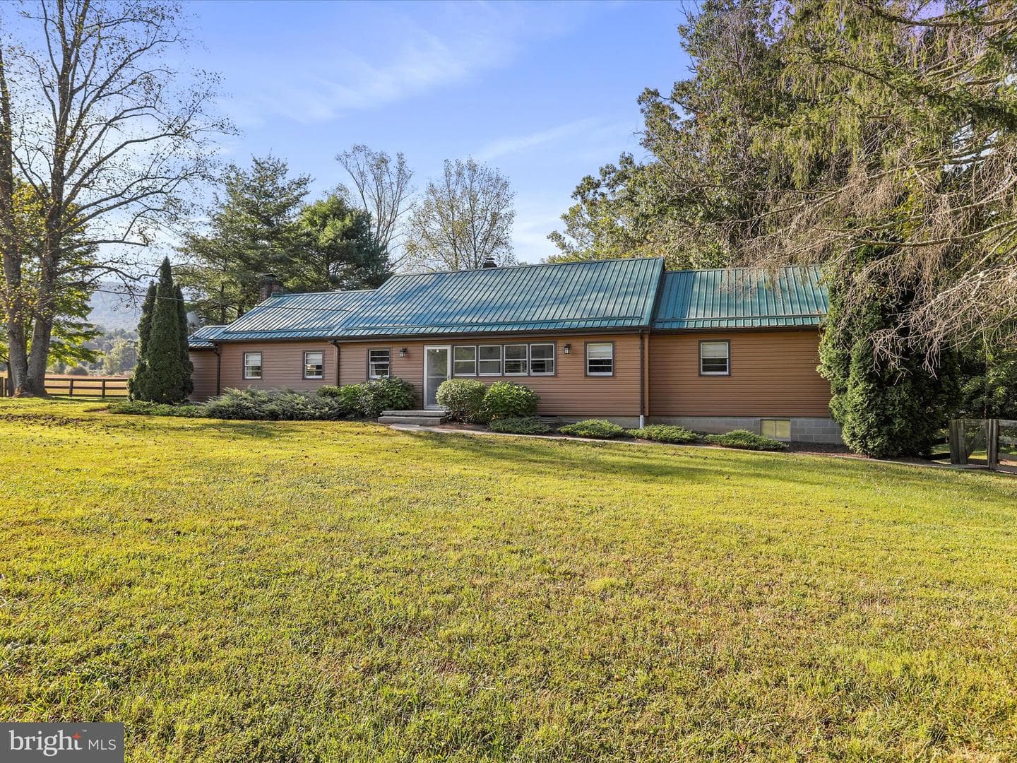 25 Millhaven Lane photo 1
