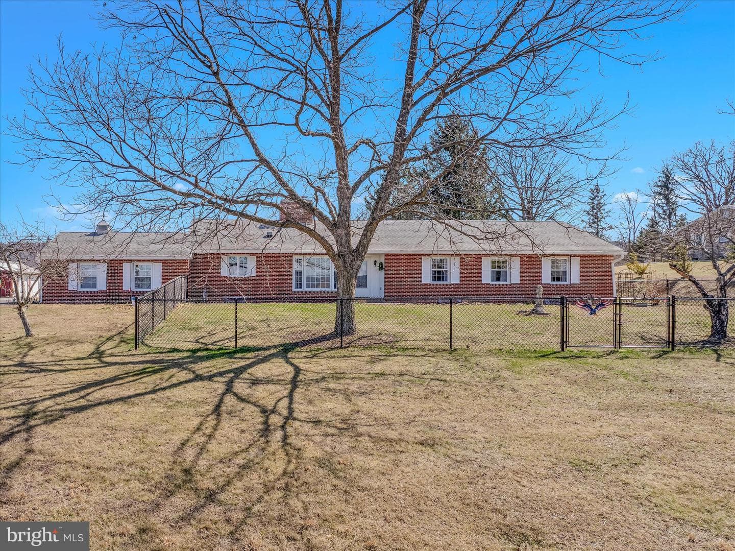 2431 Highland Ridge Road photo 1