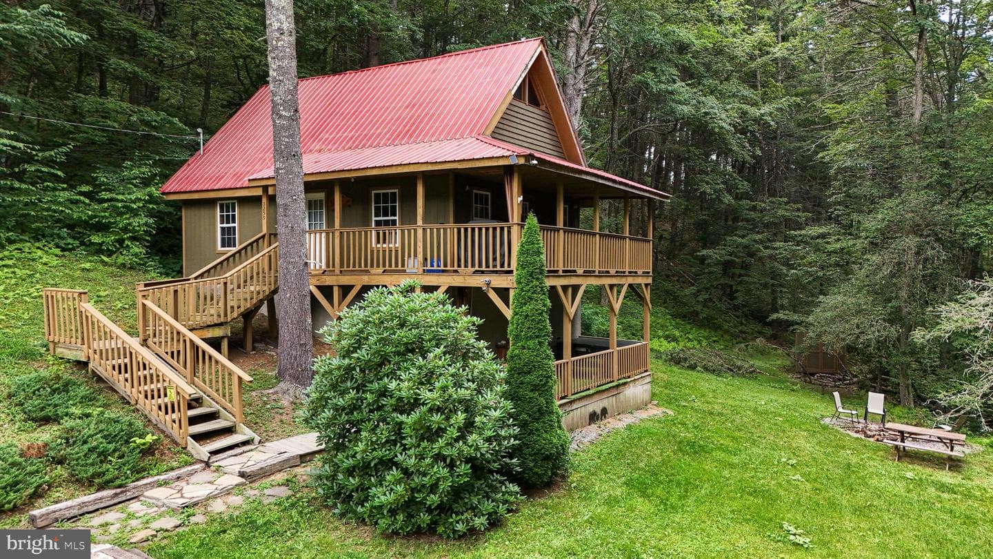 3259 Potomac Highlands Trl, Dunmore
